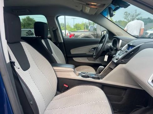 Used 2010 Chevrolet Equinox LS FWD image 12