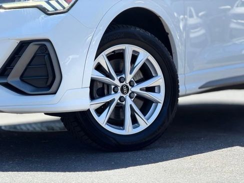 Used 2022 Audi Q3 2.0T Premium Plus w/ Premium Plus Package AWD/4WD image 2
