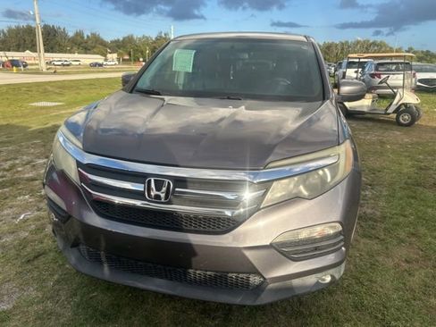 Used 2017 Honda Pilot EX-L image 2