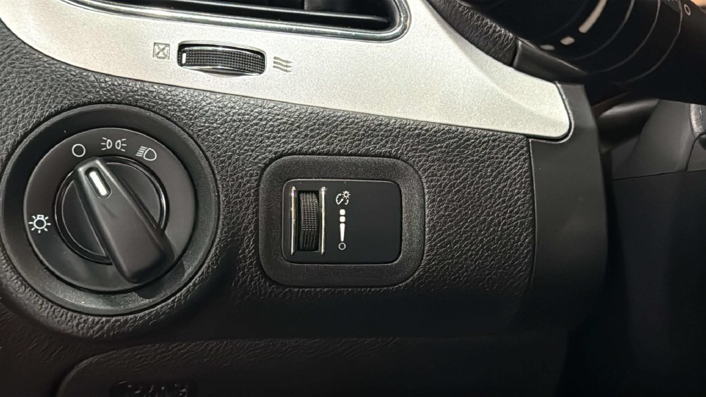 Used 2013 Dodge Journey FWD image 26