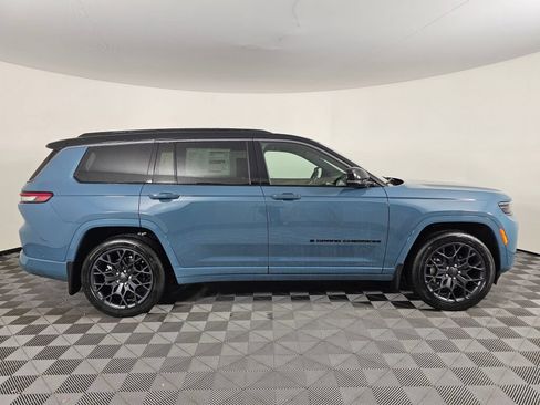 New 2026 Jeep Grand Cherokee L Summit AWD/4WD image 3
