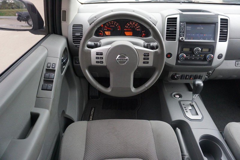 Used 2020 Nissan Frontier SV AWD/4WD image 33