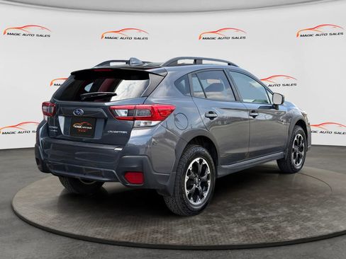Used 2022 Subaru Crosstrek 2.0i Premium w/ Moonroof Package AWD/4WD image 8