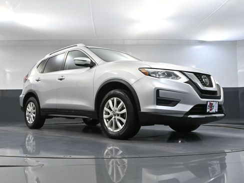 Used 2020 Nissan Rogue SV image 51
