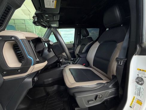 Used 2023 Ford Bronco Wildtrak AWD/4WD image 6