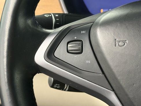 Used 2020 Tesla Model X Long Range image 22