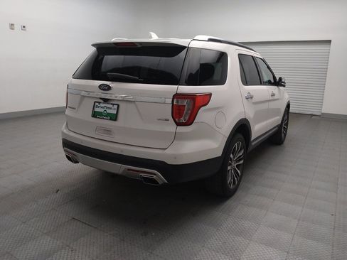 Used 2017 Ford Explorer Platinum image 9