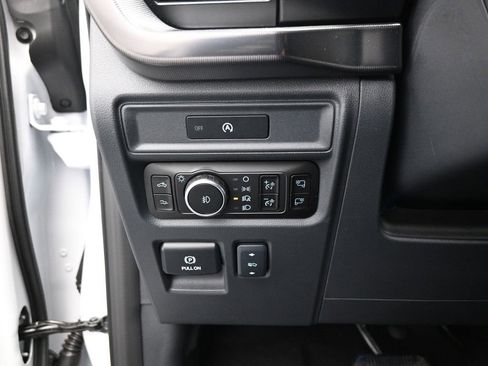 Used 2025 Ford F150 Raptor AWD/4WD image 13