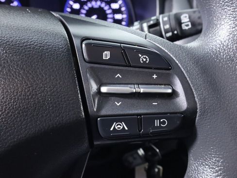 Used 2022 Hyundai Kona SE AWD/4WD image 13