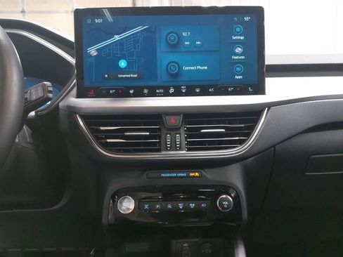 Used 2025 Ford Escape Platinum w/ Premium Technology Package image 20