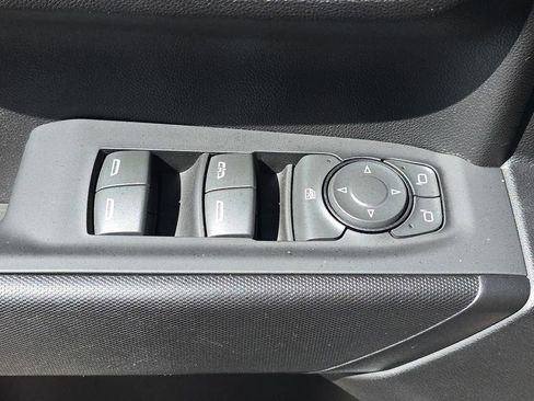 Used 2022 Chevrolet Silverado 1500 Custom AWD/4WD image 21