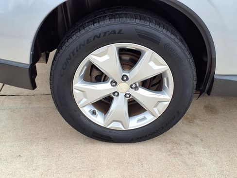 Used 2014 Subaru Forester 2.5i Premium w/ All-Weather Package AWD/4WD image 27