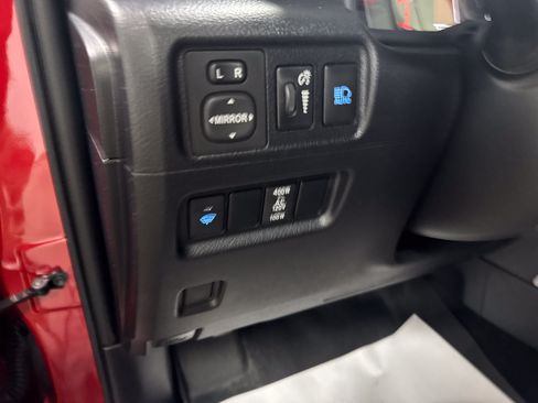 Used 2021 Toyota 4Runner SR5 AWD/4WD image 16