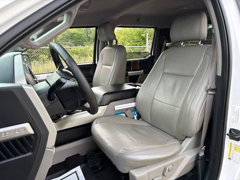 Used 2016 Ford F150 Lariat w/ Equipment Group 501A Mid RWD image 22