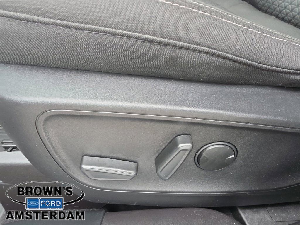 Used 2023 Ford Escape Active w/ Tech Pack #2 AWD/4WD image 16