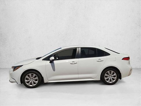 Used 2022 Toyota Corolla LE FWD image 9