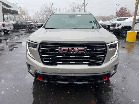 New 2026 GMC Acadia AT4 image 8