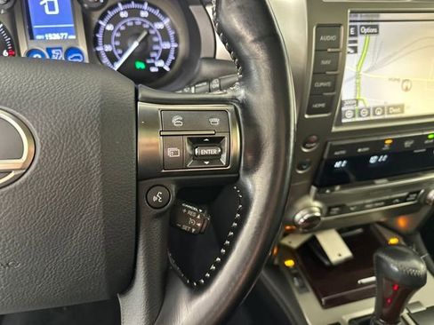 Used 2017 Lexus GX 460 Premium image 16