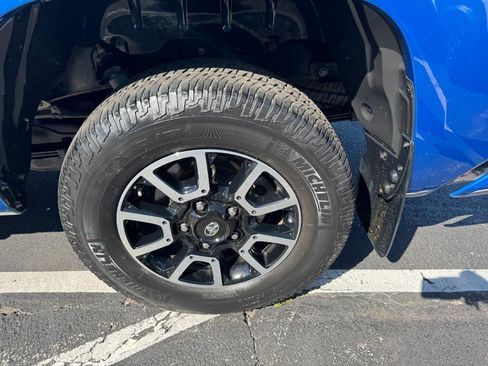 Used 2018 Toyota Tundra SR5 w/ TRD Off Road Package RWD image 6