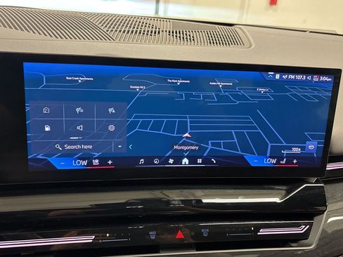 Certified 2025 BMW 530i image 25