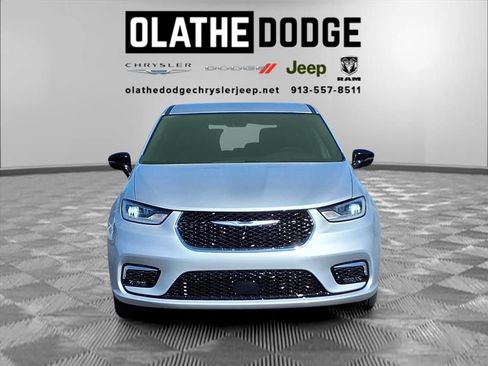 New 2026 Chrysler Pacifica Select image 29