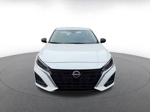 Used 2025 Nissan Altima 2.5 SV image 4