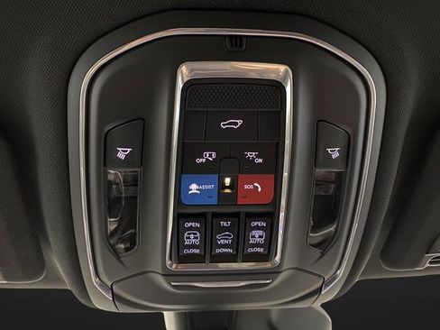 New 2026 Jeep Grand Cherokee Limited w/ Limited Altitude Package AWD/4WD image 26