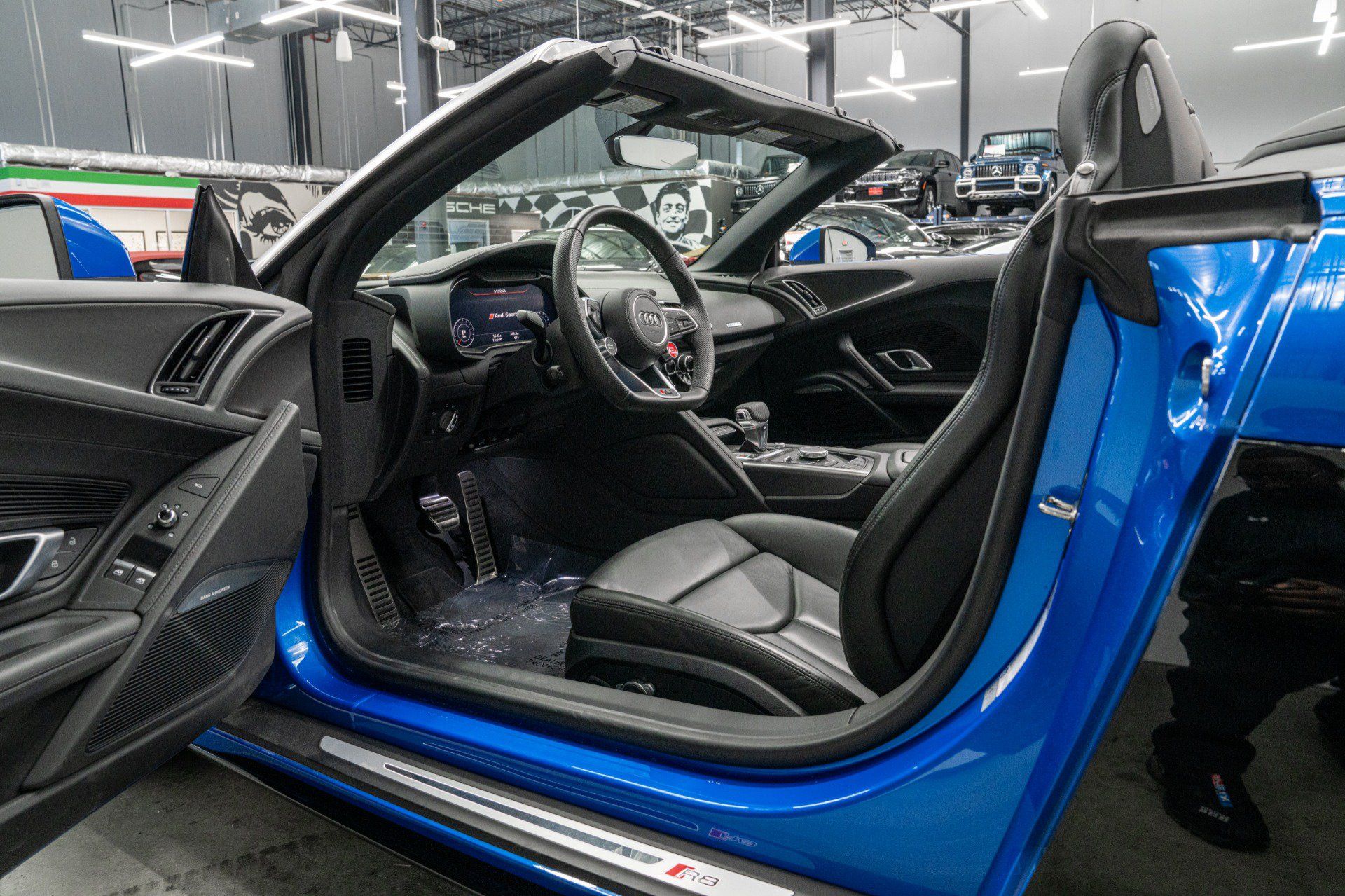 Used 2020 Audi R8 V10 AWD/4WD image 22