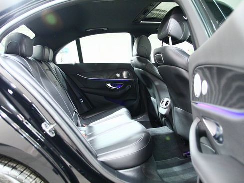 Used 2019 Mercedes-Benz E 300 E 300 image 25