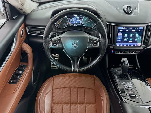 Used 2022 Maserati Levante Modena AWD/4WD image 20