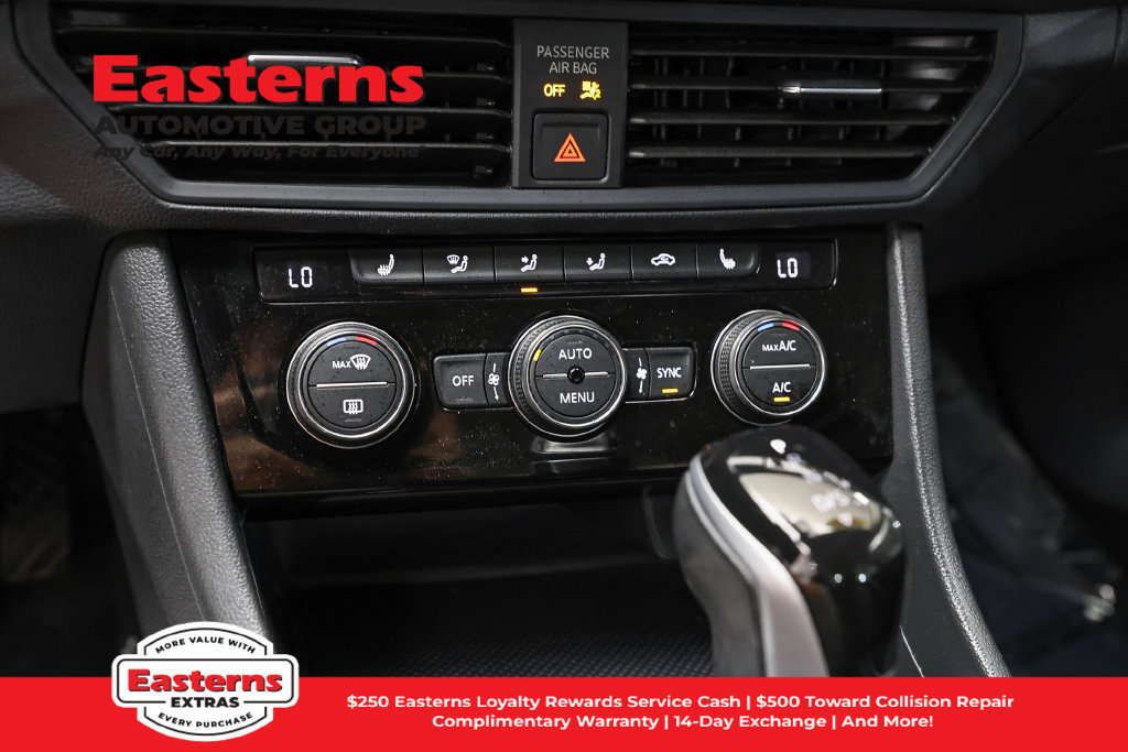 Used 2024 Volkswagen Jetta SE FWD image 21