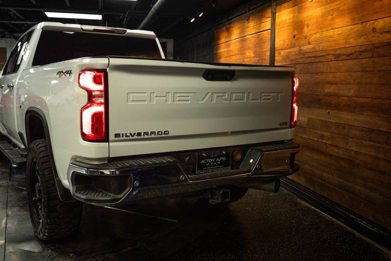 Used 2022 Chevrolet Silverado 2500 LTZ w/ Safety Package AWD/4WD image 6