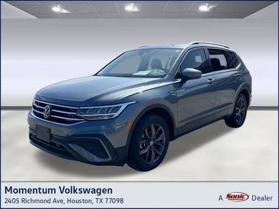 Certified 2023 Volkswagen Tiguan SE w/ Panoramic Sunroof Package