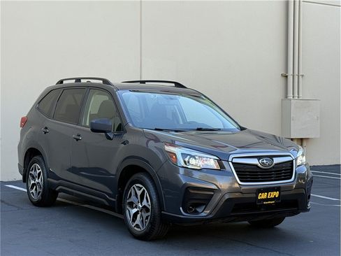 Used 2020 Subaru Forester Premium w/ Popular Package #1 AWD/4WD image 3