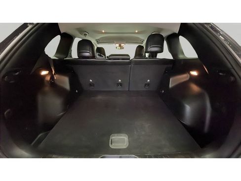 Used 2021 Jeep Cherokee Latitude Plus image 16