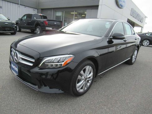 Used 2019 Mercedes-Benz C 300 4MATIC Sedan image 1