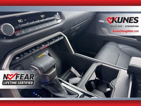 Used 2024 Toyota Tundra Limited image 31