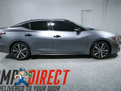 Used 2022 Nissan Maxima SV w/ Floor Mat Group FWD image 6