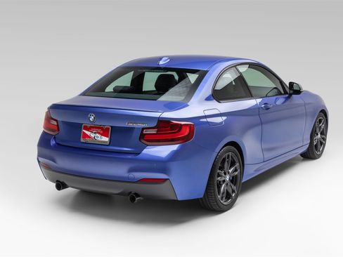 Used 2017 BMW M240i Coupe RWD image 10
