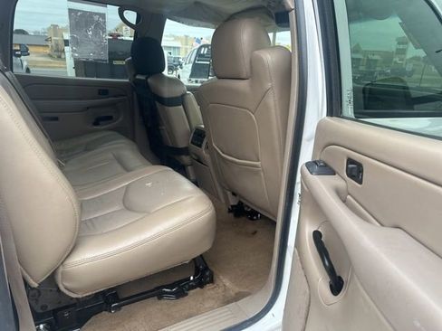 Used 2005 Chevrolet Silverado 3500 LT w/ Heavy-Duty Power Package image 10