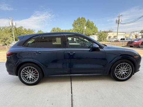 Used 2013 Porsche Cayenne GTS image 5