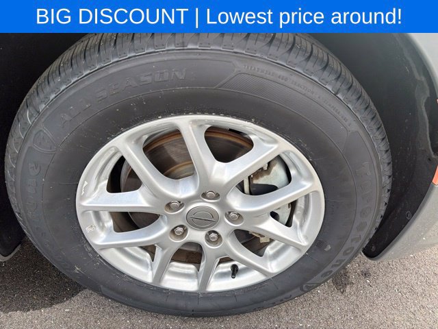 Used 2023 Chrysler Pacifica Touring-L FWD image 5