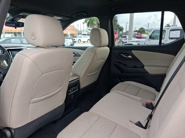 Used 2023 Chevrolet Traverse LS FWD image 5