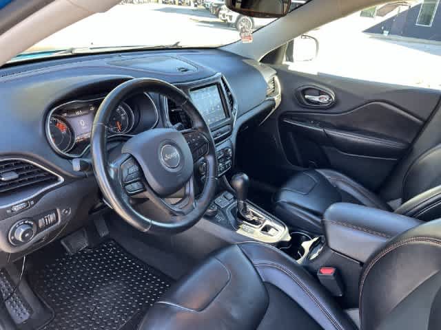 Used 2019 Jeep Cherokee Trailhawk w/ Comfort/Convenience Group AWD/4WD image 11