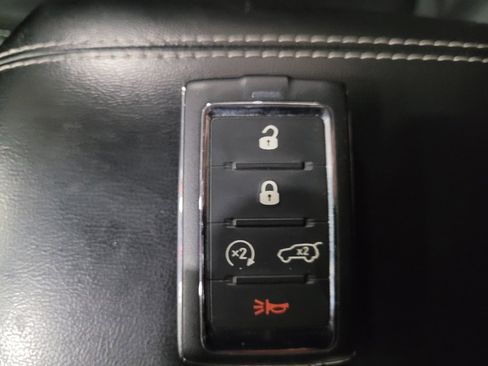 Used 2022 Jeep Grand Cherokee L Laredo w/ Luxury Tech Group I image 32