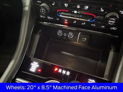 Used 2023 Jeep Grand Cherokee L Overland w/ Luxury Tech Group IV image 43