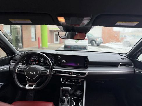 Used 2023 Kia K5 GT-Line w/ GT-Line Premium Package image 13