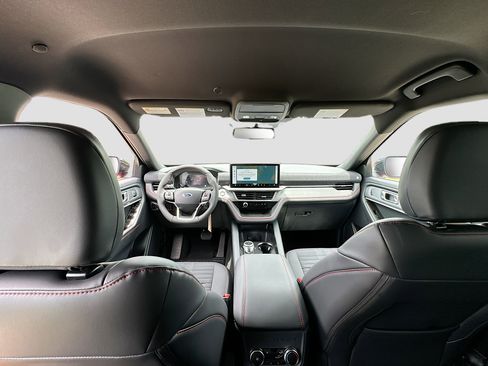 New 2026 Ford Explorer ST-Line RWD image 16