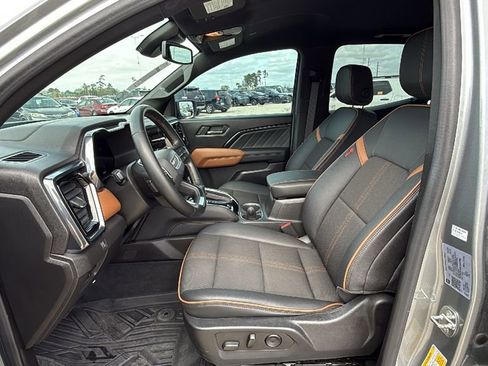 Used 2023 GMC Canyon AT4 w/ Canyon Safety Plus Package image 9