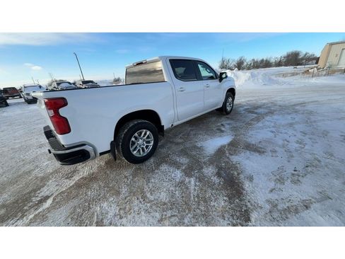 Certified 2024 Chevrolet Silverado 1500 LT w/ Z71 Off-Road Package image 8
